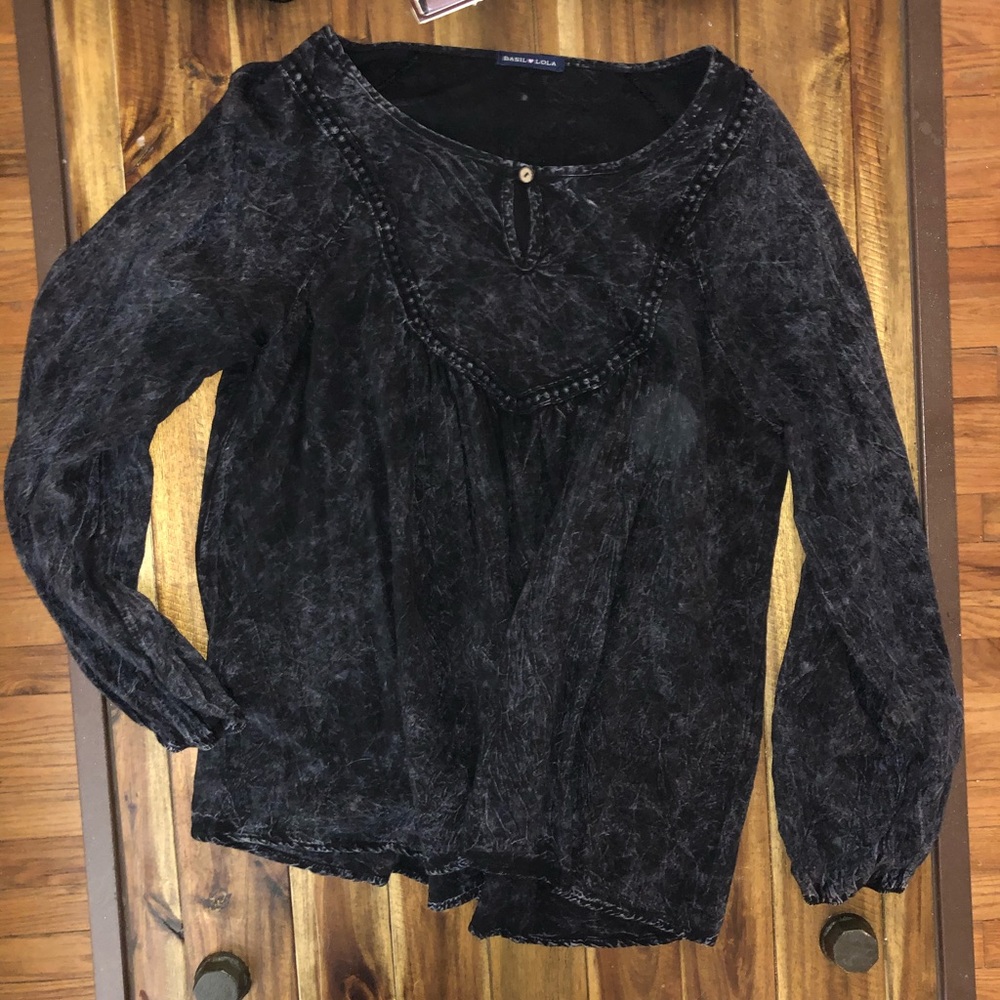 Large black beautiful top